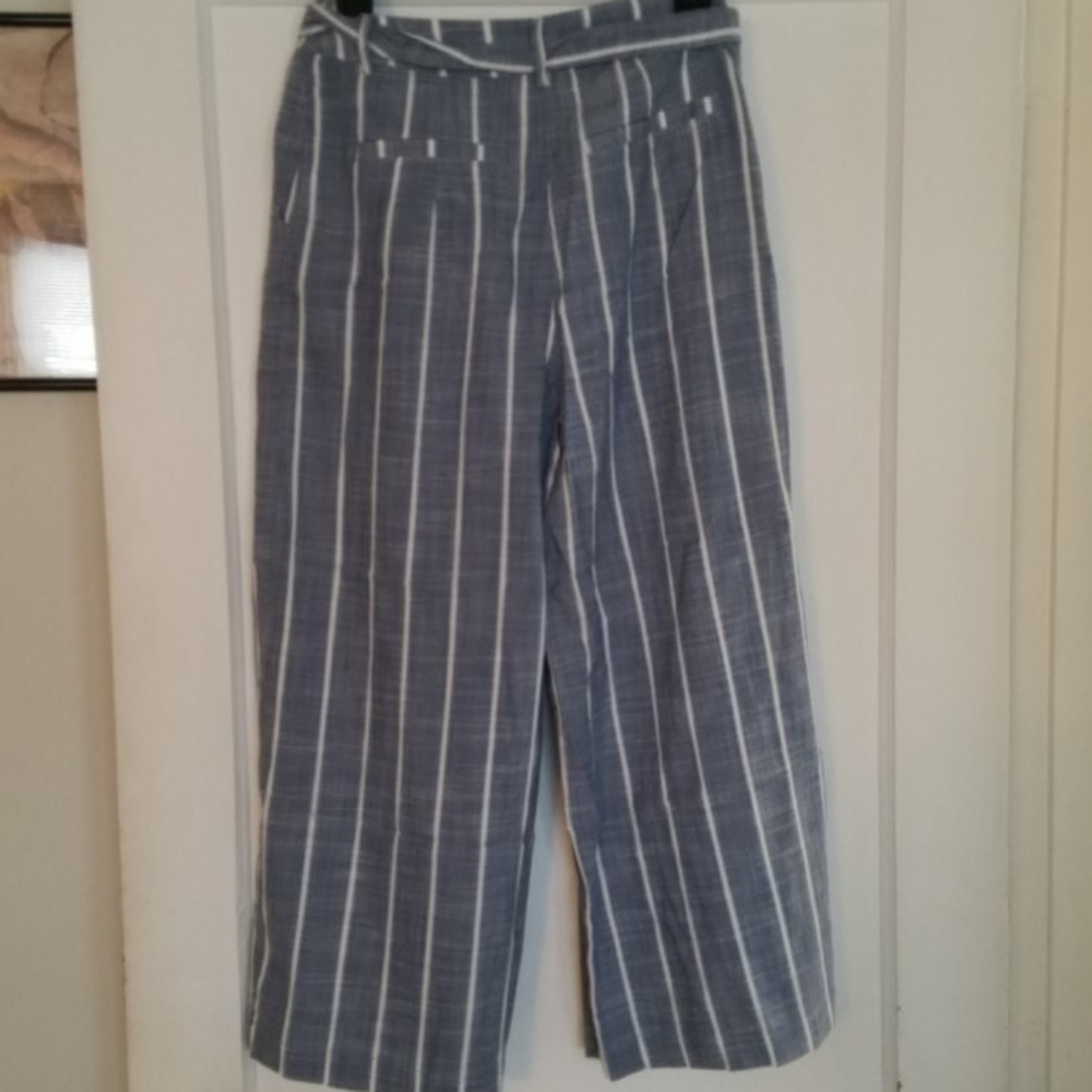 Universal Threads Wide Capri - Picture 4 of 6